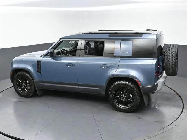 2024 Land Rover Defender 110 P400 S