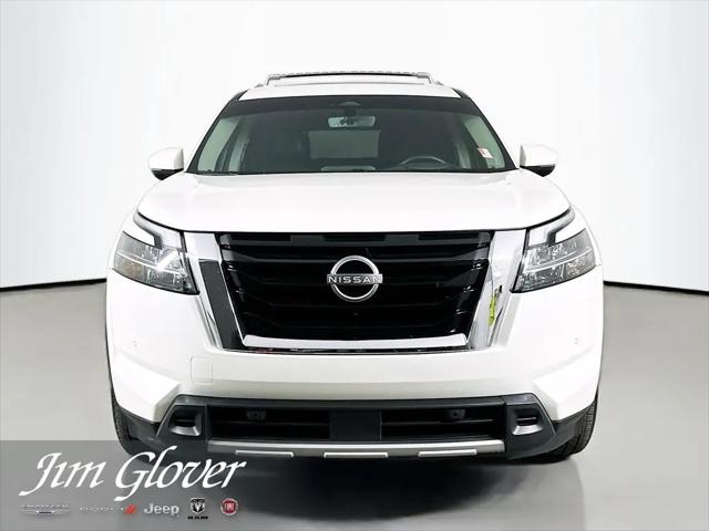 2024 Nissan Pathfinder Platinum FWD