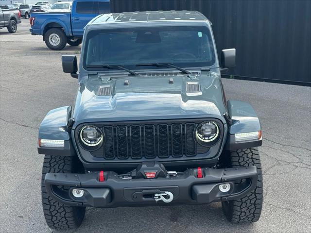 2026 Jeep Gladiator GLADIATOR SHADOW OPS 4X4 2026 Jeep Gladiator GLADIATOR SHADOW OPS 4X4