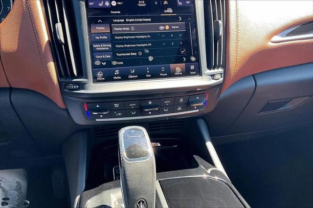 2021 Maserati Levante Standard