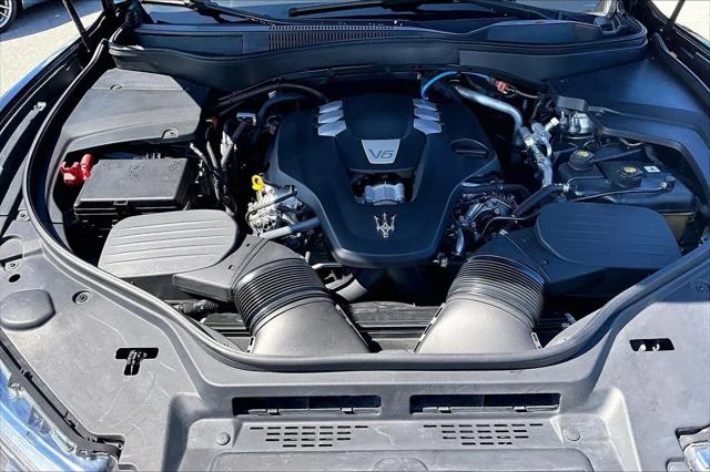 2021 Maserati Levante Standard