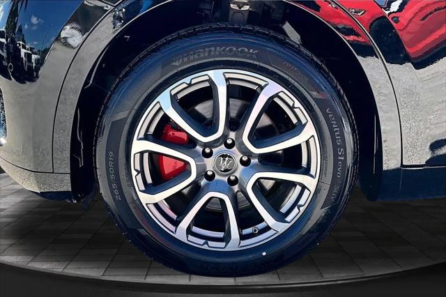2021 Maserati Levante Standard