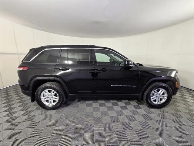 2025 Jeep Grand Cherokee Laredo 4x4
