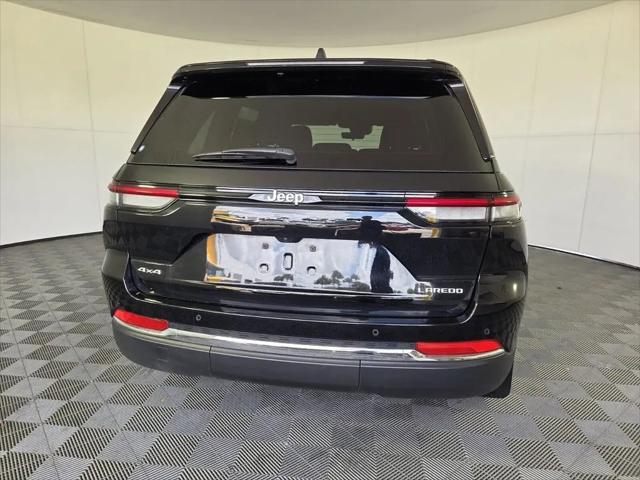 2025 Jeep Grand Cherokee Laredo 4x4