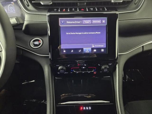 2025 Jeep Grand Cherokee Laredo 4x4