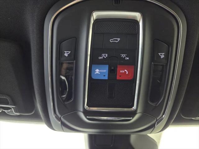 2025 Jeep Grand Cherokee Laredo 4x4
