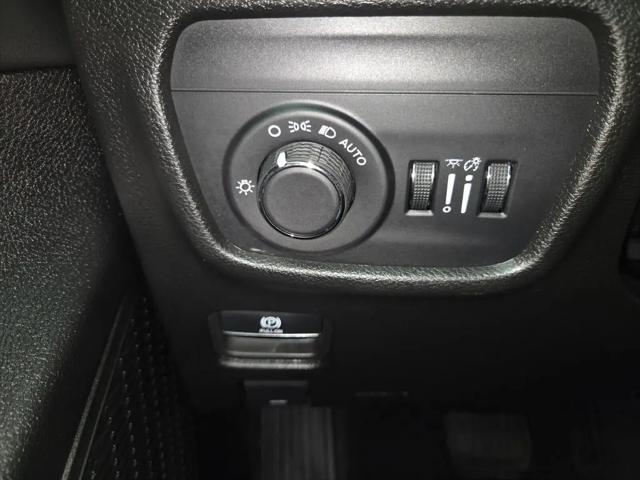 2025 Jeep Grand Cherokee Laredo 4x4