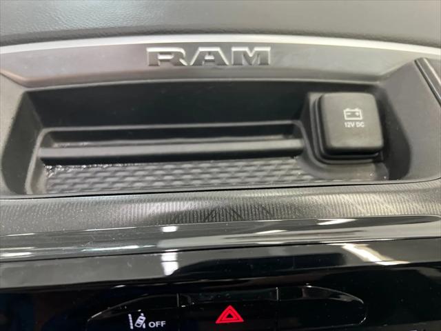 2025 Ram 1500 Big Horn Crew Cab 4x4 5'7" Box