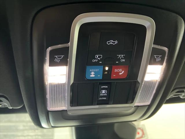 2025 Ram 1500 Big Horn Crew Cab 4x4 5'7" Box