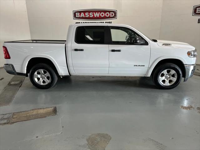 2025 Ram 1500 Big Horn Crew Cab 4x4 5'7" Box