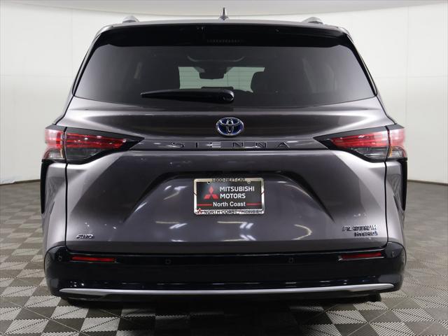 2023 Toyota Sienna Platinum