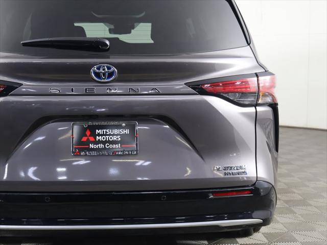 2023 Toyota Sienna Platinum