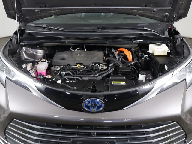 2023 Toyota Sienna Platinum