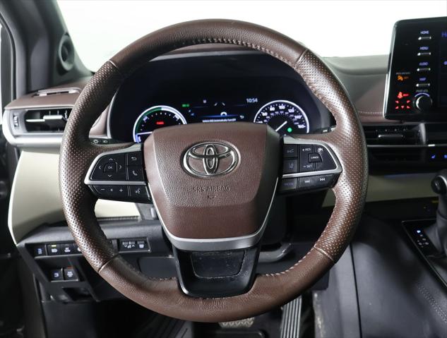 2023 Toyota Sienna Platinum