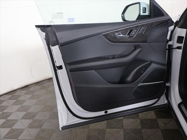 2023 Audi Q8 Premium Plus 55 TFSI quattro Tiptronic