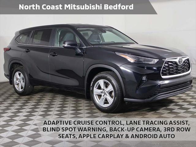2024 Toyota Highlander LE for sale in Bedford, OH