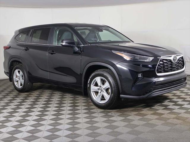 2024 Toyota Highlander LE