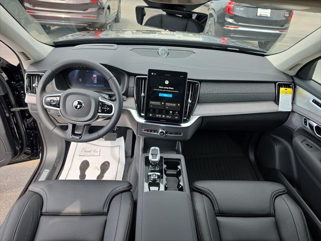 2026 Volvo XC90 Ultra Dark Theme, B6 AWD Gas (mild hybrid), Gasoline, 6 Seats