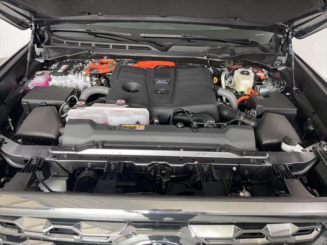 2026 Toyota Tundra Platinum Hybrid CrewMax 5.5' Bed