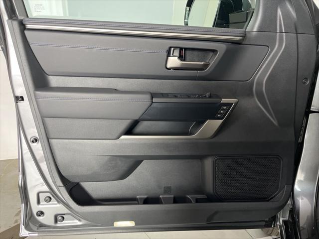 2026 Toyota Tundra Platinum Hybrid CrewMax 5.5' Bed