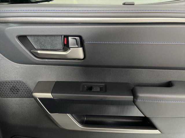 2026 Toyota Tundra Platinum Hybrid CrewMax 5.5' Bed