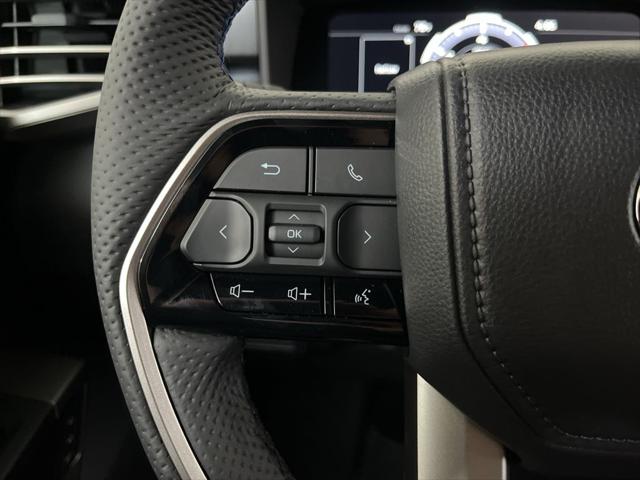 2026 Toyota Tundra Platinum Hybrid CrewMax 5.5' Bed
