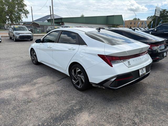 2025 Hyundai Elantra SEL Convenience