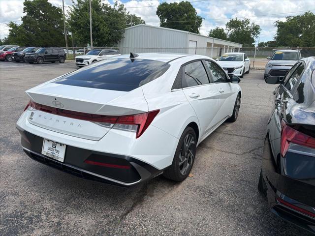 2025 Hyundai Elantra SEL Convenience