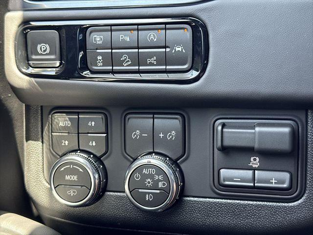 2026 GMC Yukon XL 4WD AT4 Ultimate