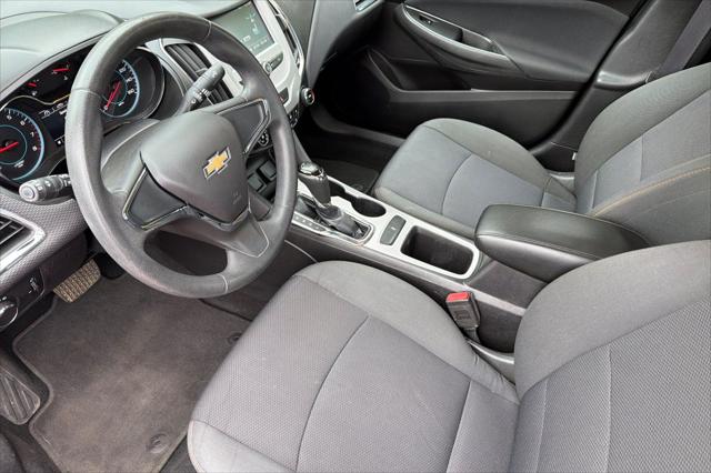 2017 Chevrolet Cruze LS Auto