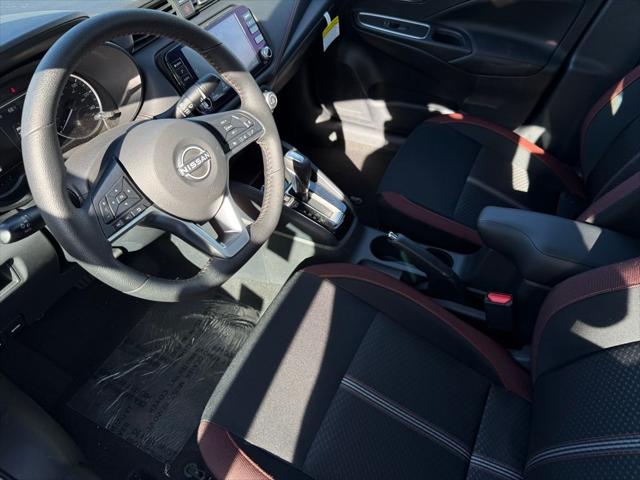 2025 Nissan Versa 1.6 SR