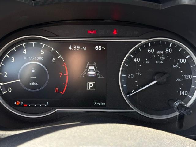 2025 Nissan Versa 1.6 SR