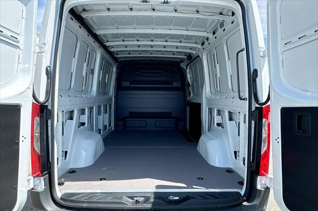 2026 Mercedes-Benz Sprinter 2500 Standard Roof 4-Cyl Diesel HO