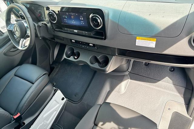 2026 Mercedes-Benz Sprinter 2500 Standard Roof 4-Cyl Diesel HO