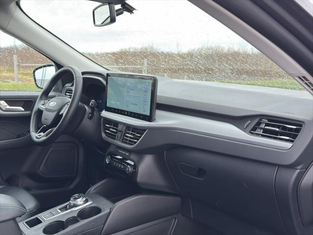 2025 Ford Escape Platinum