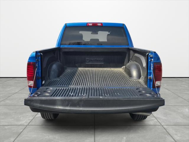 2024 Ram 1500 Classic Warlock Crew Cab 4x4 5'7" Box