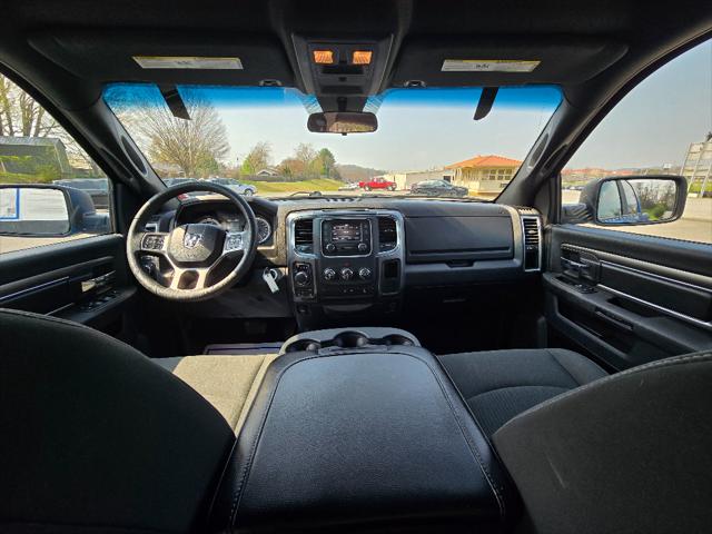 2024 Ram 1500 Classic Warlock Crew Cab 4x4 5'7" Box