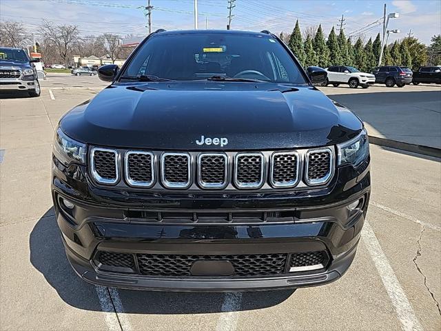 2023 Jeep Compass Latitude Lux FWD