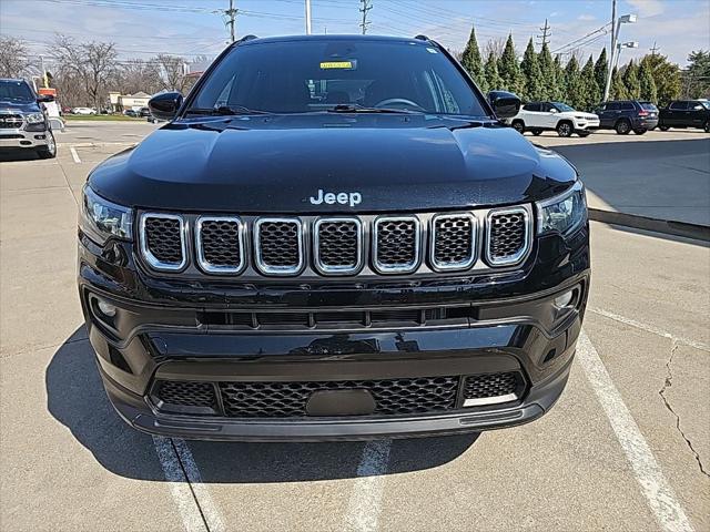 2023 Jeep Compass Latitude Lux FWD