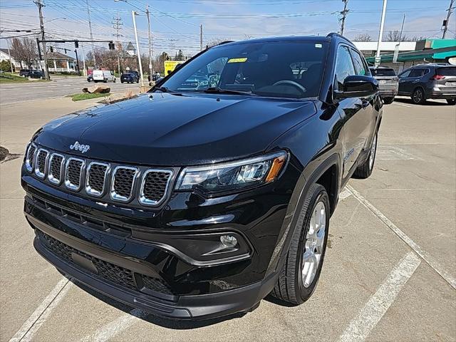 2023 Jeep Compass Latitude Lux FWD