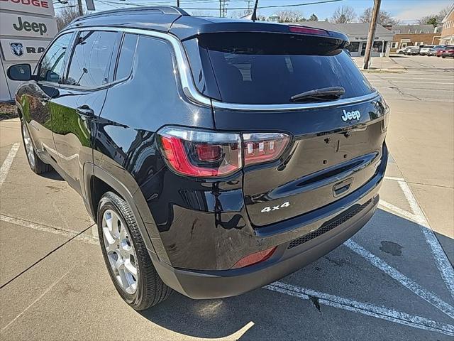 2023 Jeep Compass Latitude Lux FWD