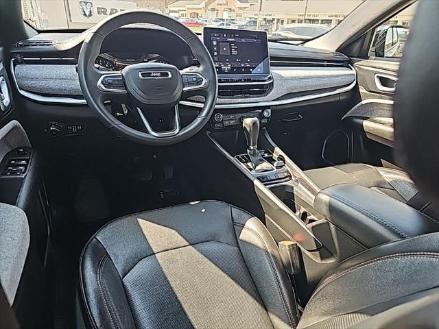2023 Jeep Compass Latitude Lux FWD