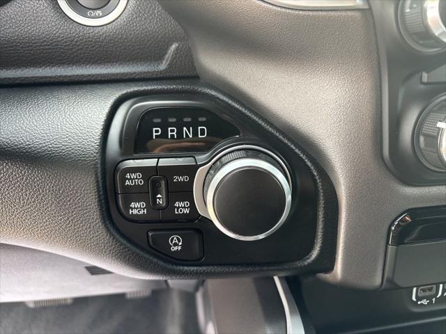 2022 Ram 1500 Big Horn Crew Cab 4x4 5'7" Box