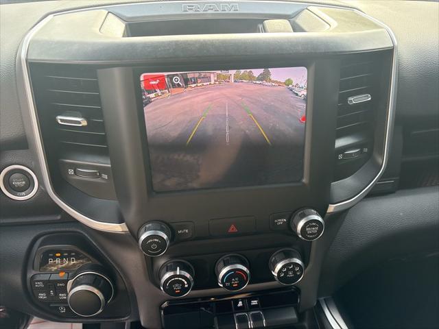 2022 Ram 1500 Big Horn Crew Cab 4x4 5'7" Box