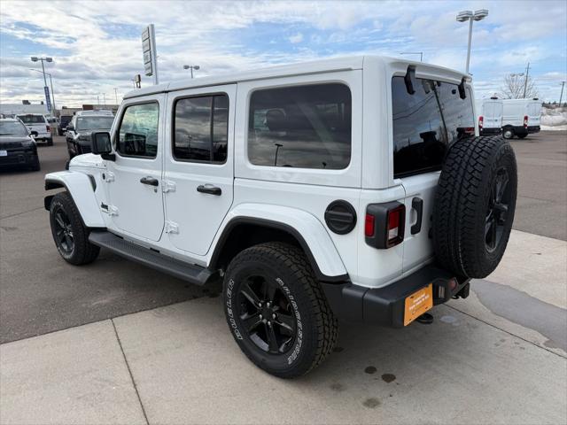 2023 Jeep Wrangler 4-Door Sahara Altitude 4x4