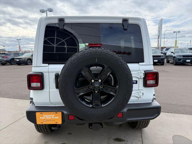 2023 Jeep Wrangler 4-Door Sahara Altitude 4x4