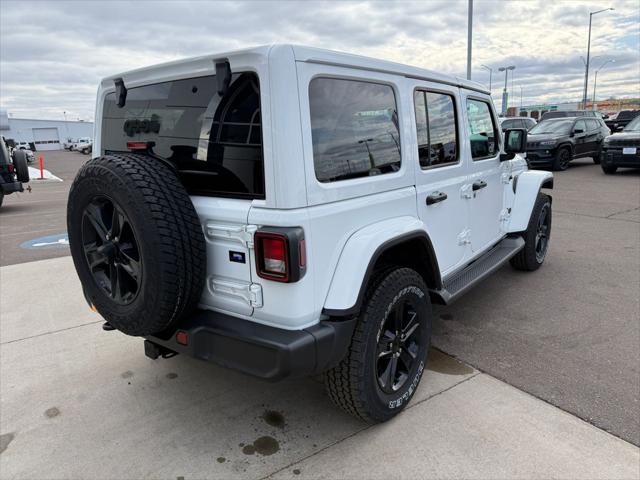 2023 Jeep Wrangler 4-Door Sahara Altitude 4x4