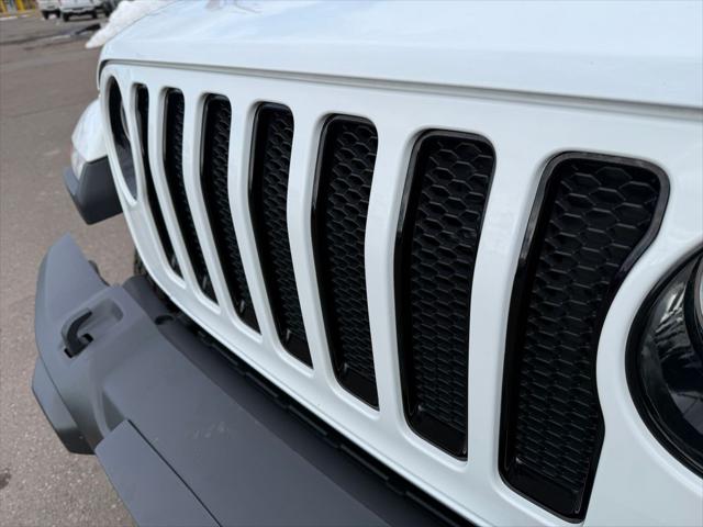 2023 Jeep Wrangler 4-Door Sahara Altitude 4x4