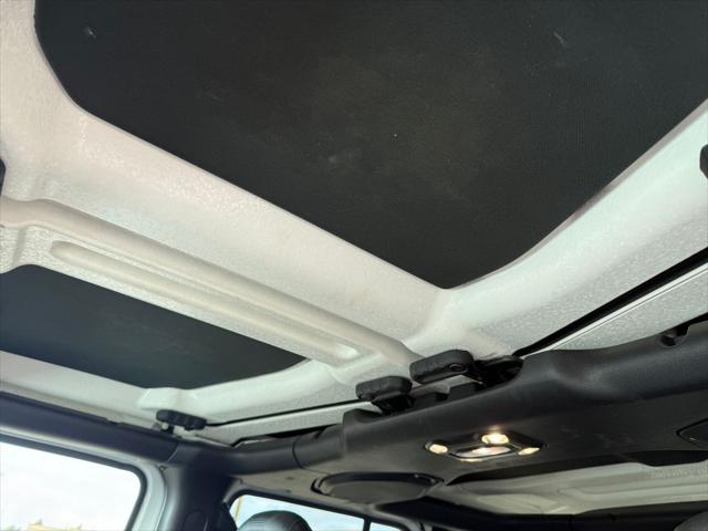 2023 Jeep Wrangler 4-Door Sahara Altitude 4x4