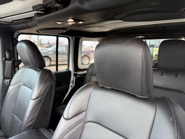 2023 Jeep Wrangler 4-Door Sahara Altitude 4x4